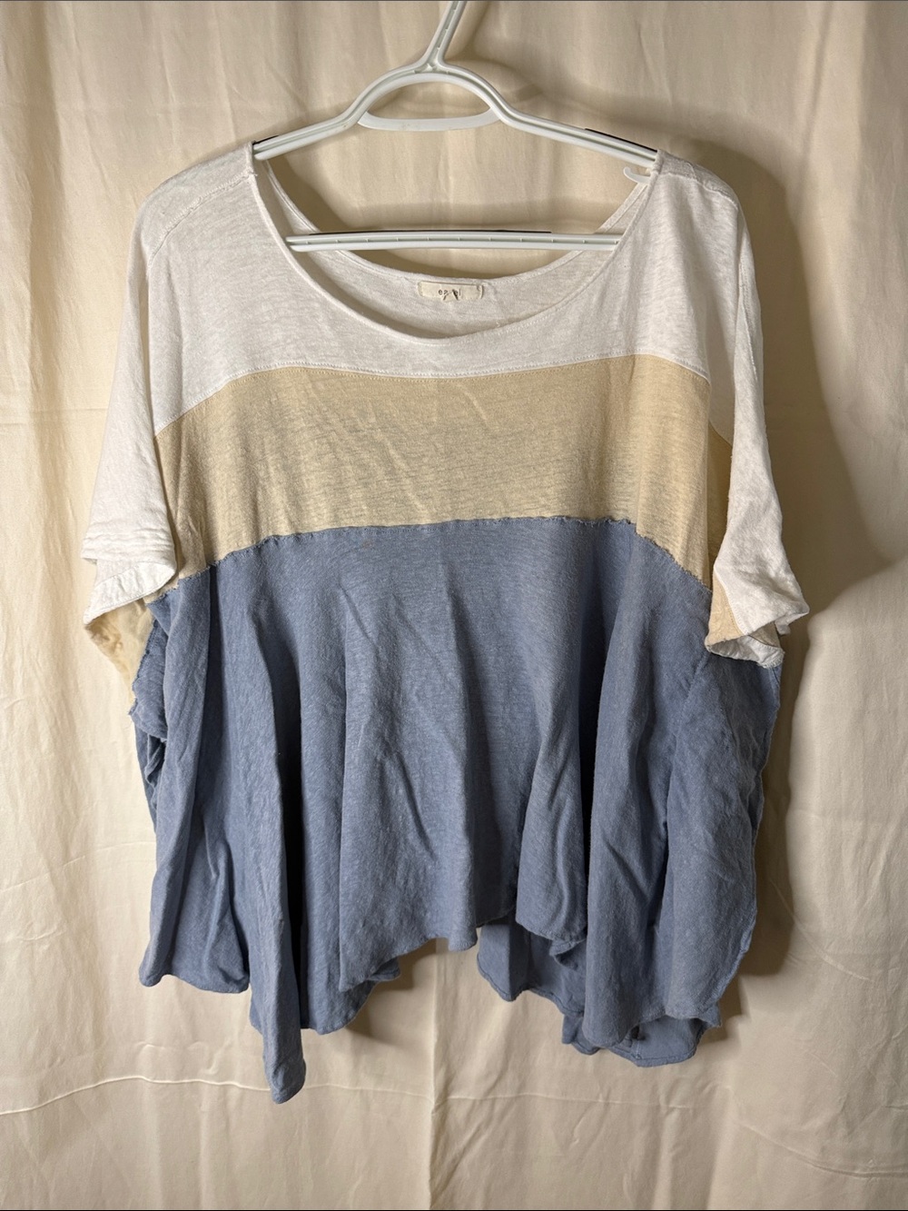 easel Colorblock Linen-Blend Tunic in White, Cream & Dusty Blue